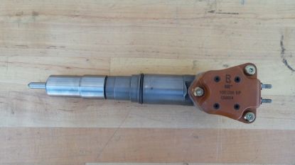 Picture of CAT REMAN FUEL INJECTOR