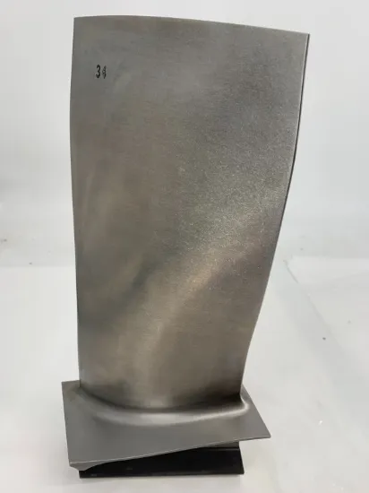 Picture of Gas Turbine Compressor 2nd Stage Blade LM6000
